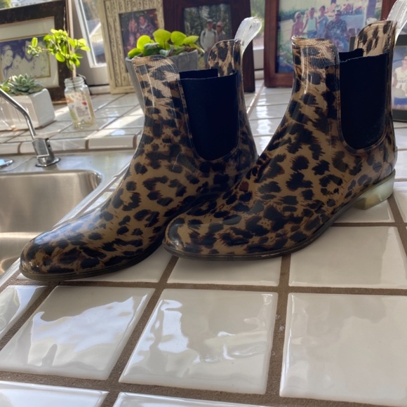 J Crew Chelsea Leopard Print Ankle Rain Boots Size 10 - Picture 4 of 6